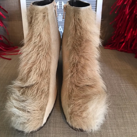 Authentic Fendi Haircalf Rasato  Rovere Boots - Picture 3 of 15